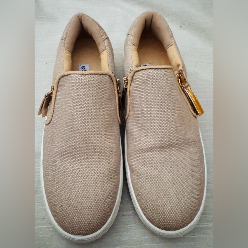 Not Rated shoes